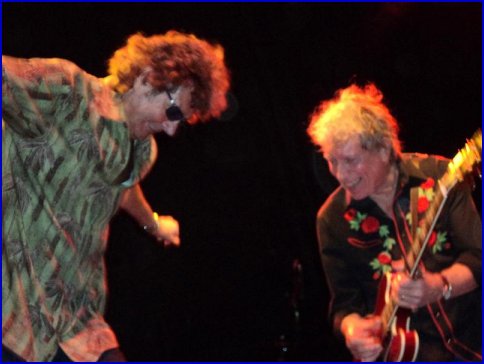 Elvin and Mickey Thomas hamming it up during a jam